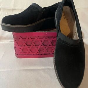 CLARKS Airabell Black Suede Lightweight Platform Comfort Oxford Shoes Size 8